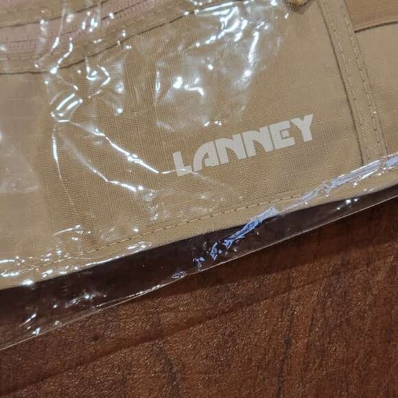 Lanney Beige Crossbody Waist Travel Bag Money Belt Fanny Pack RFID New - Picture 2 of 7